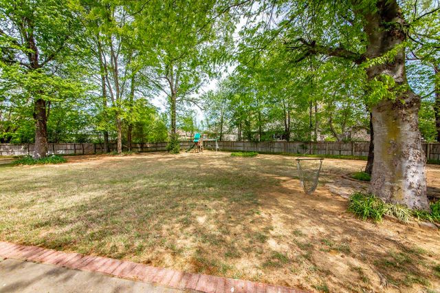 44 Glendale Drive, Cabot, AR 72023