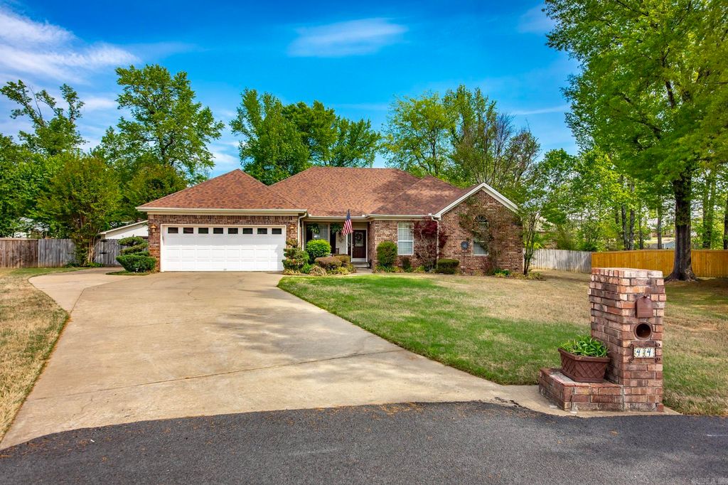 44 Glendale Drive, Cabot, AR 72023