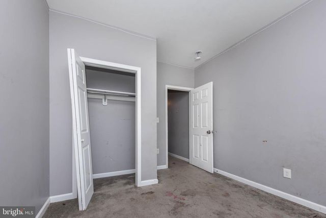 2110 E HOFFMAN ST, Baltimore, MD 21213