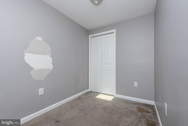 2110 E HOFFMAN ST, Baltimore, MD 21213