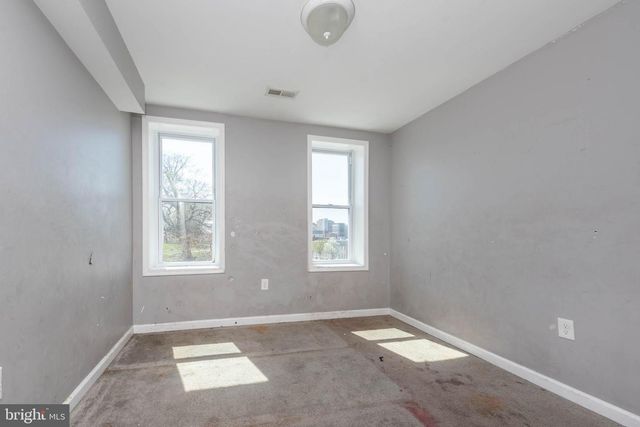 2110 E HOFFMAN ST, Baltimore, MD 21213