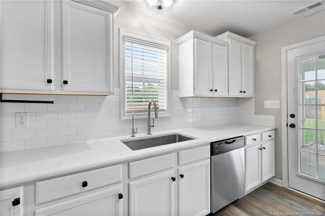 118 Newport Court, Raeford, NC 28376