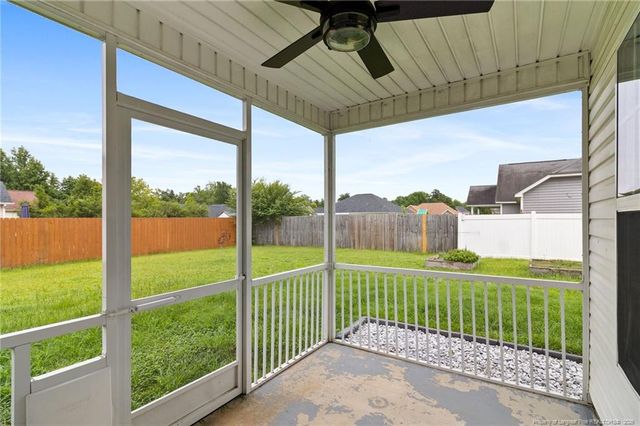 118 Newport Court, Raeford, NC 28376