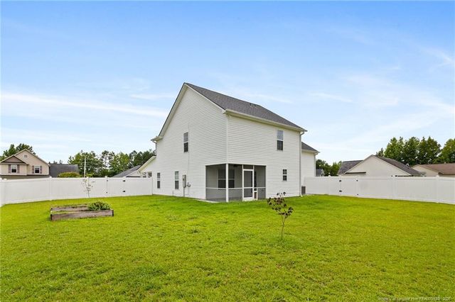 118 Newport Court, Raeford, NC 28376