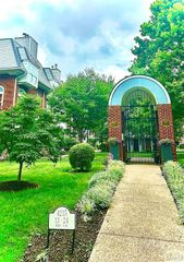 4235 W Pine Boulevard 21, St Louis, MO 63108