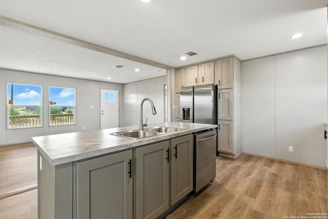 2553 FM 1332, Jourdanton, TX 78026