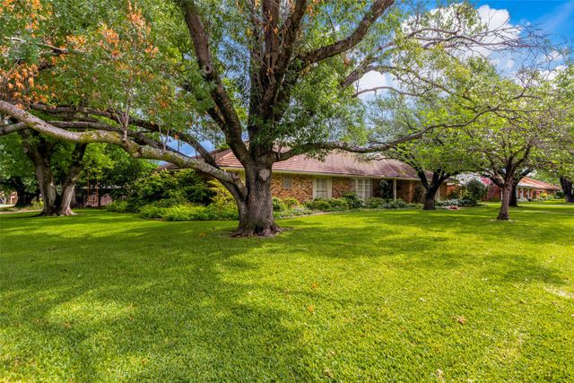 6424 Klamath Road, Fort Worth, TX 76116