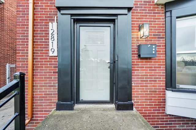 12819 Pembroke Avenue, Detroit, MI 48235