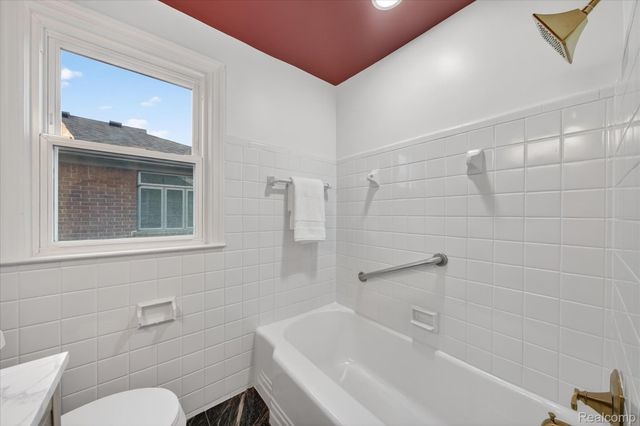 12819 Pembroke Avenue, Detroit, MI 48235