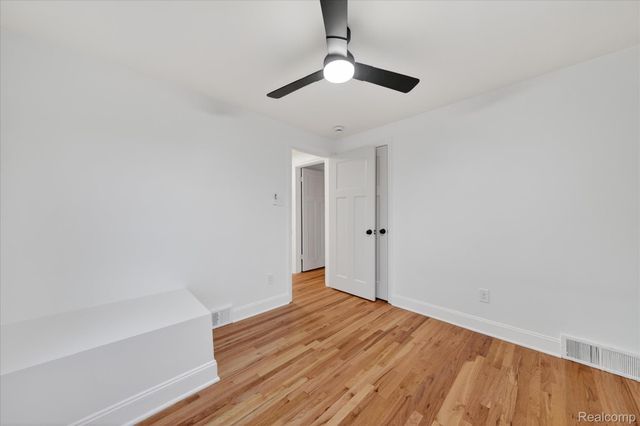 12819 Pembroke Avenue, Detroit, MI 48235