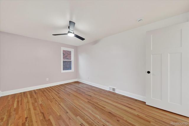 12819 Pembroke Avenue, Detroit, MI 48235