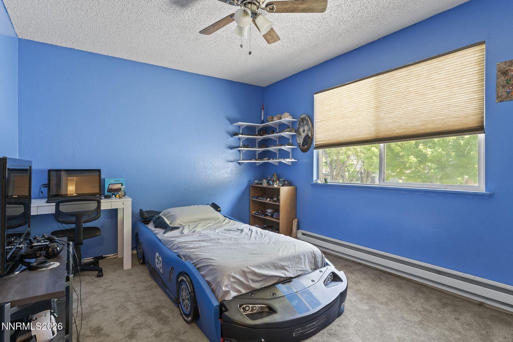 Image 12 of property listing at 661 Oakwood Drive APT 3, Sparks, NV 89431