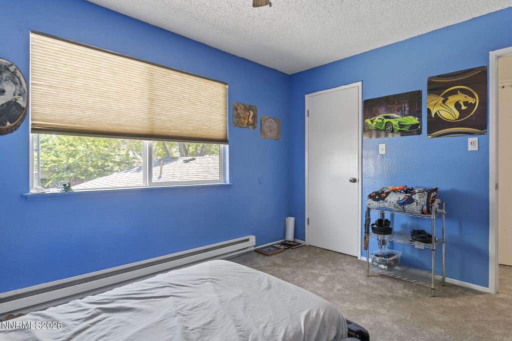 Image 13 of property listing at 661 Oakwood Drive APT 3, Sparks, NV 89431