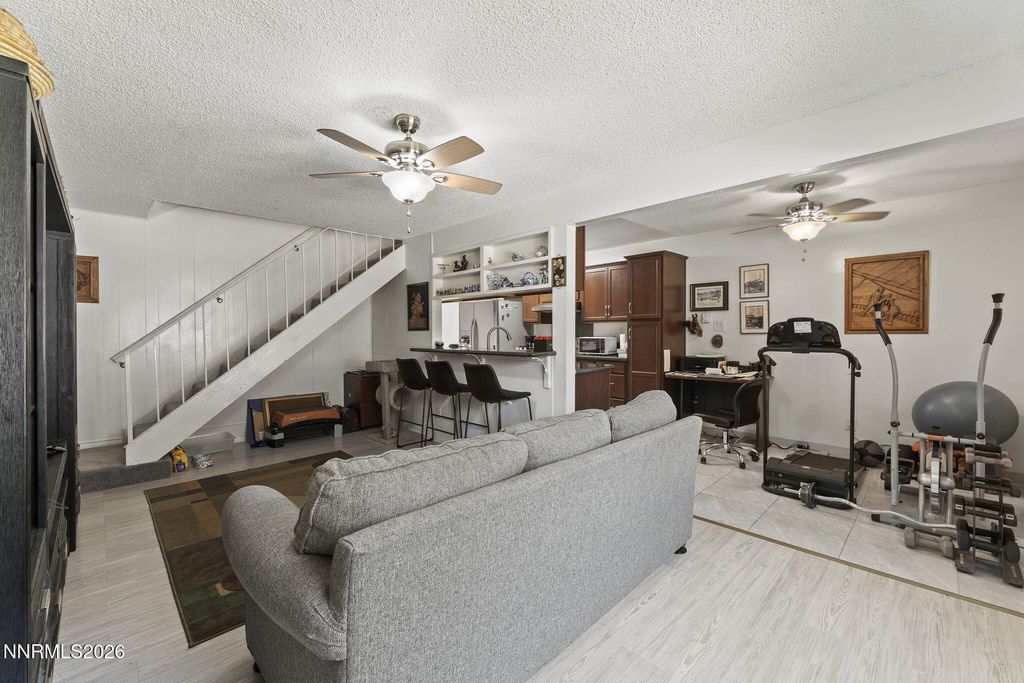 Image 3 of property listing at 661 Oakwood Drive APT 3, Sparks, NV 89431