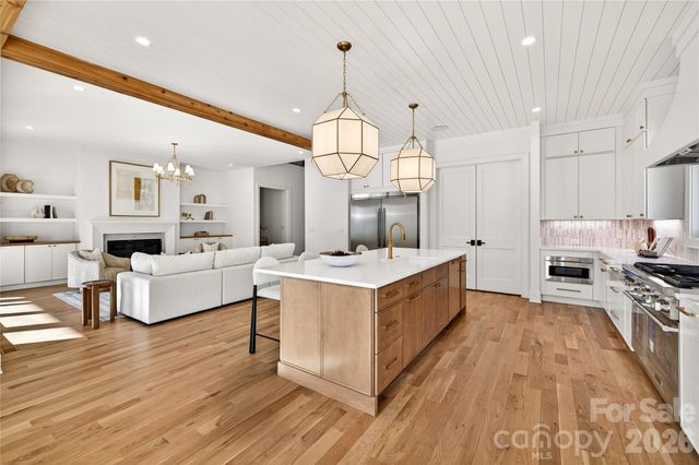 1316 Holmes Drive, Charlotte, NC 28209