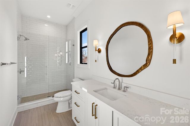 1316 Holmes Drive, Charlotte, NC 28209