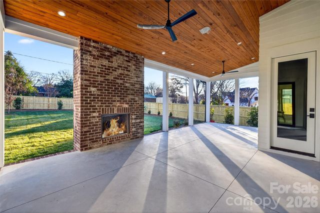 1316 Holmes Drive, Charlotte, NC 28209