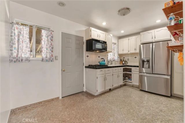 1123 Electric Avenue, Gardena, CA 90248