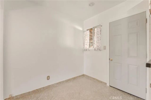 1123 Electric Avenue, Gardena, CA 90248