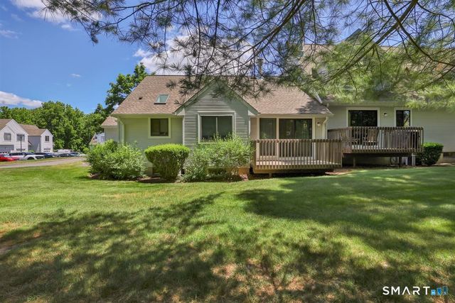 25 Locust Lane 25, Farmington, CT 06032