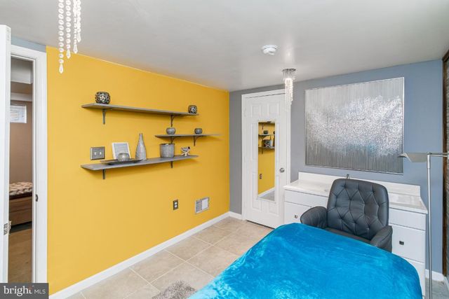 7211 BELTZ DR, District Heights, MD 20747