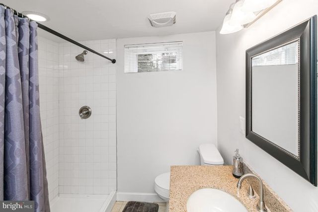 7211 BELTZ DR, District Heights, MD 20747