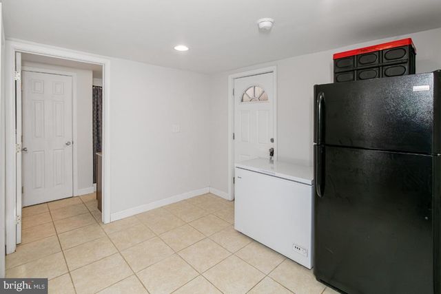 7211 BELTZ DR, District Heights, MD 20747