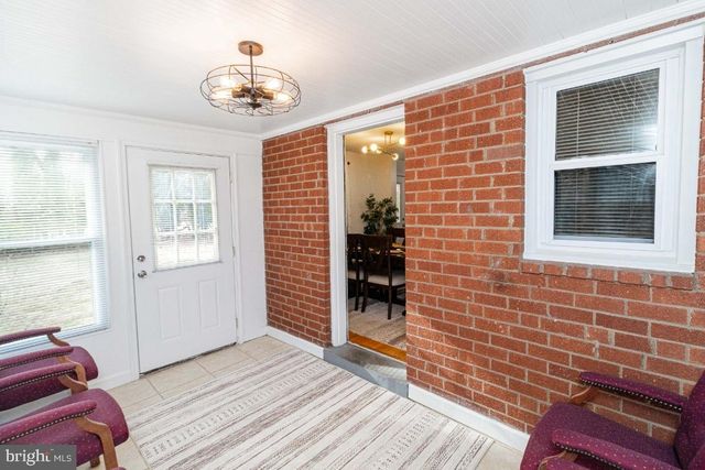 7211 BELTZ DR, District Heights, MD 20747