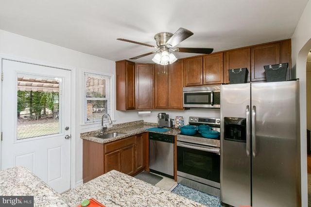 7211 BELTZ DR, District Heights, MD 20747