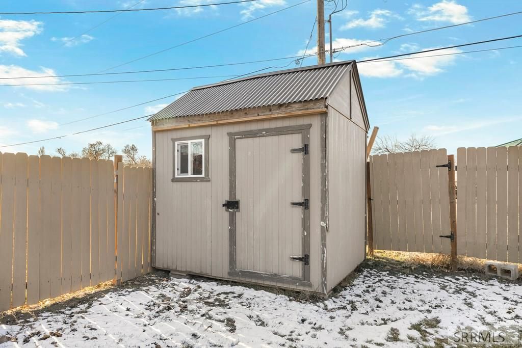 Image 18 of property listing at 537 1st W, Ririe, ID 83443