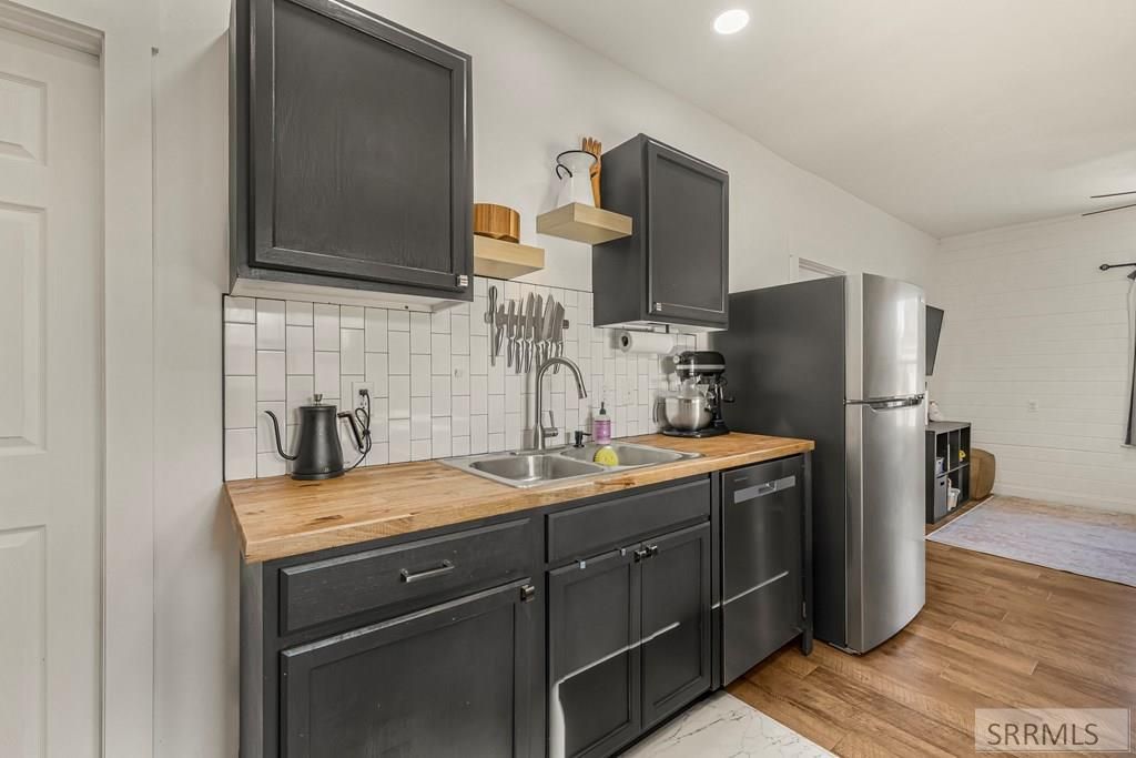 Image 8 of property listing at 537 1st W, Ririe, ID 83443