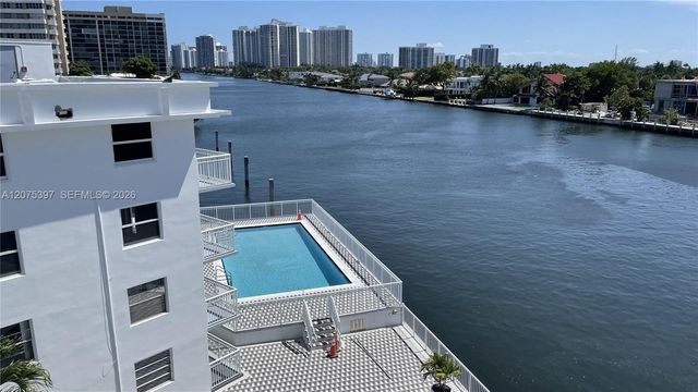 1913 S Ocean Drive 419, Hallandale Beach, FL 33009