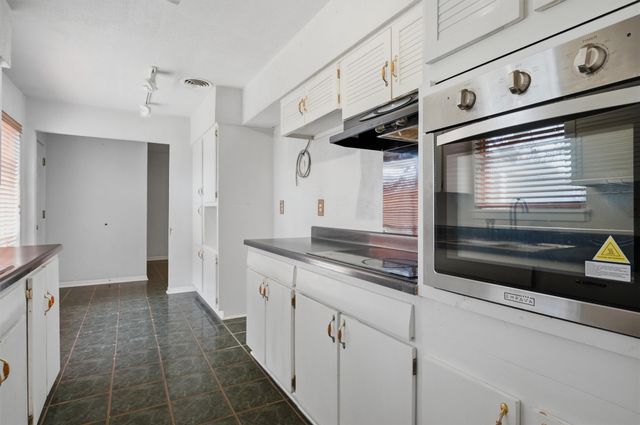 124 Mark Drive, Denison, TX 75021