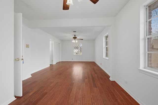 124 Mark Drive, Denison, TX 75021