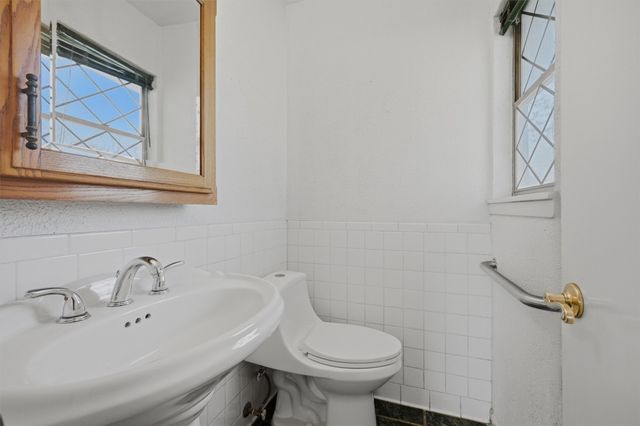 124 Mark Drive, Denison, TX 75021