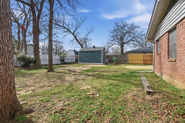 124 Mark Drive, Denison, TX 75021