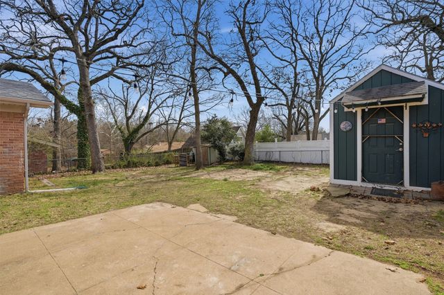 124 Mark Drive, Denison, TX 75021