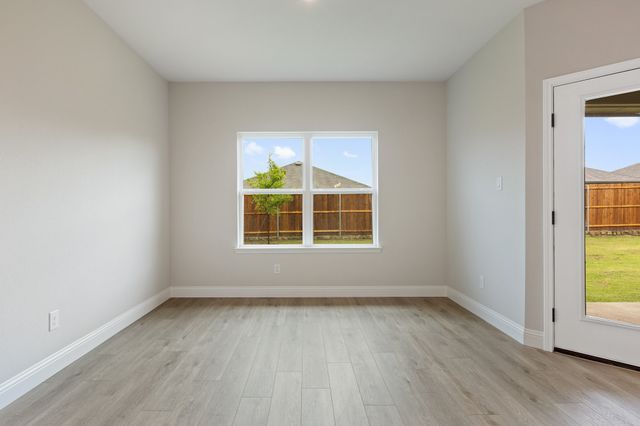 209 Briarwood Drive, Nevada, TX 75173