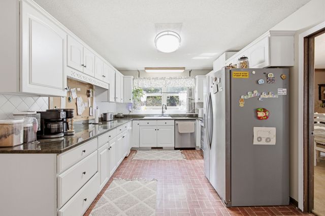 1330 Chippendale Circle, Columbia, TN 38401