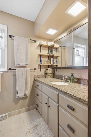 1330 Chippendale Circle, Columbia, TN 38401