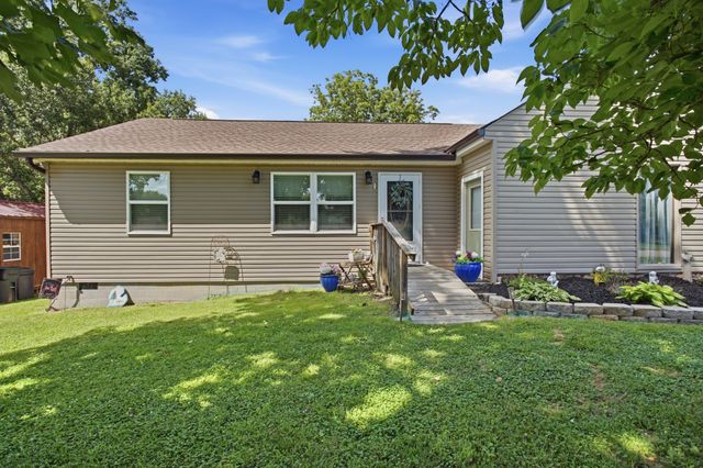 1330 Chippendale Circle, Columbia, TN 38401