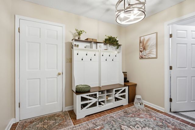 1330 Chippendale Circle, Columbia, TN 38401