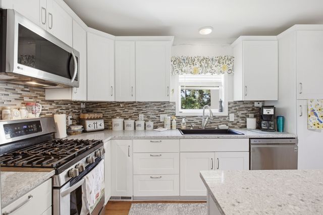 1330 Chippendale Circle, Columbia, TN 38401