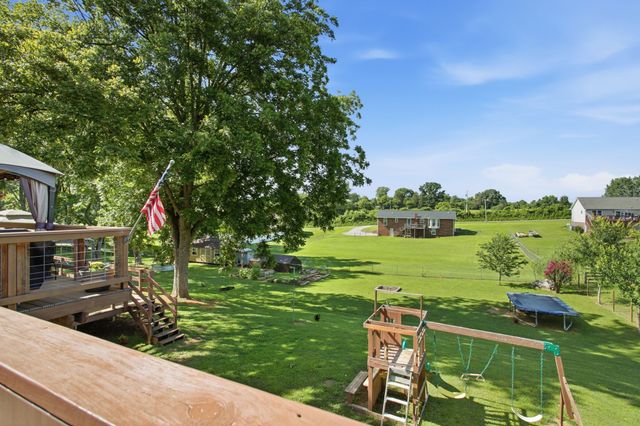 1330 Chippendale Circle, Columbia, TN 38401