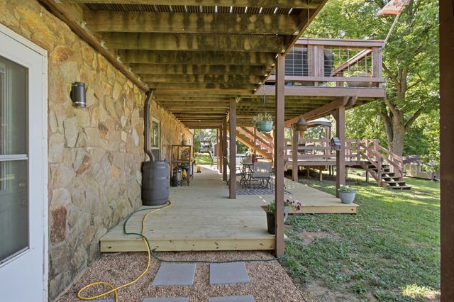 1330 Chippendale Circle, Columbia, TN 38401