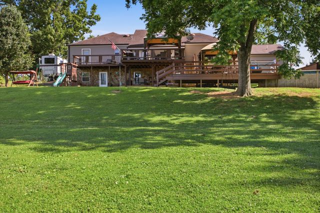 1330 Chippendale Circle, Columbia, TN 38401