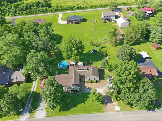 1330 Chippendale Circle, Columbia, TN 38401