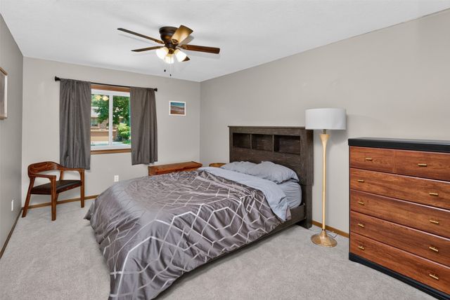3708 SW 29th Street, Des Moines, IA 50321