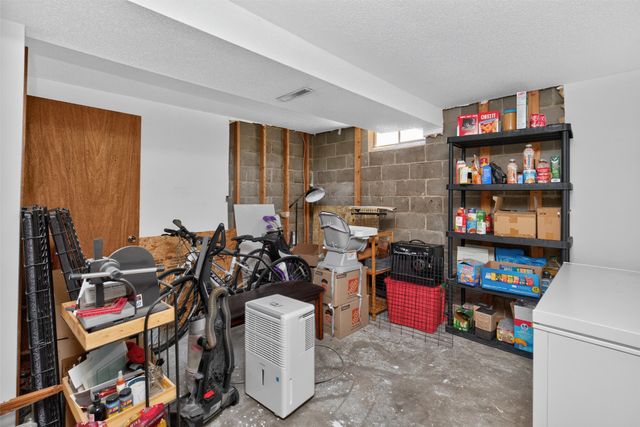 3708 SW 29th Street, Des Moines, IA 50321