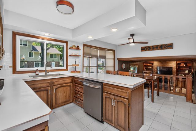 3708 SW 29th Street, Des Moines, IA 50321